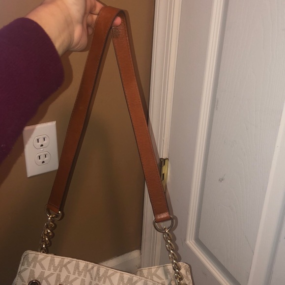 Michael Kors Bag - Picture 3 of 4